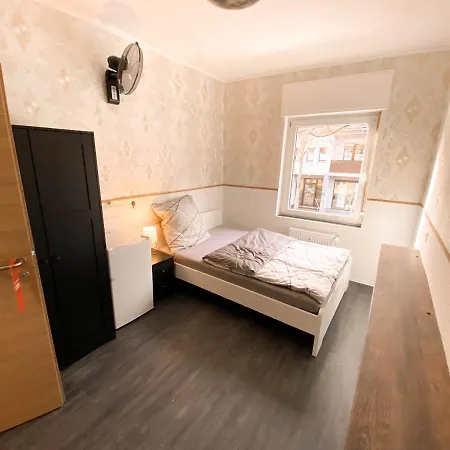 Πανσιόν Fremdenzimmer\monteurzimmer Mondial *